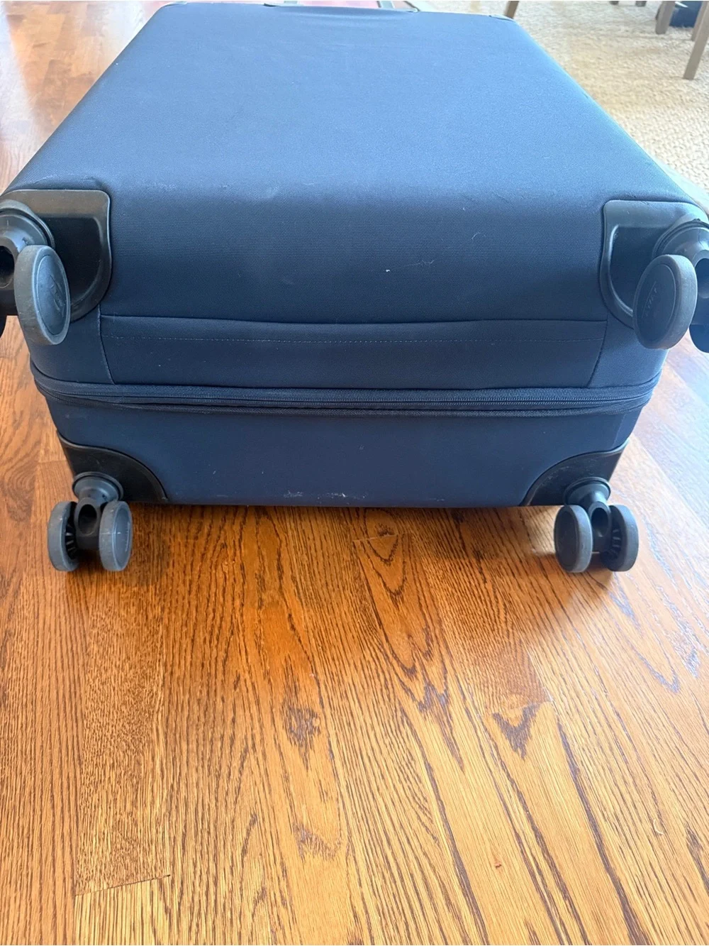 Away expandable large suitcase softside Navy Fabric 21”x26” travel vacation